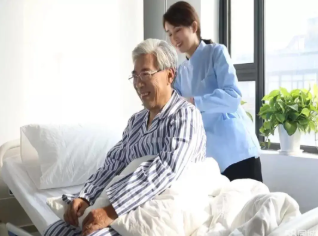 陪护 老人陪护 住家不住家保姆、居家养老保姆、月嫂、育儿嫂、